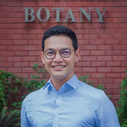 Dr. Thanin Chantarachot